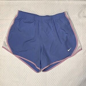 Lined Nike running shorts w/ inner pocket and drawstring waistband, Girls Large